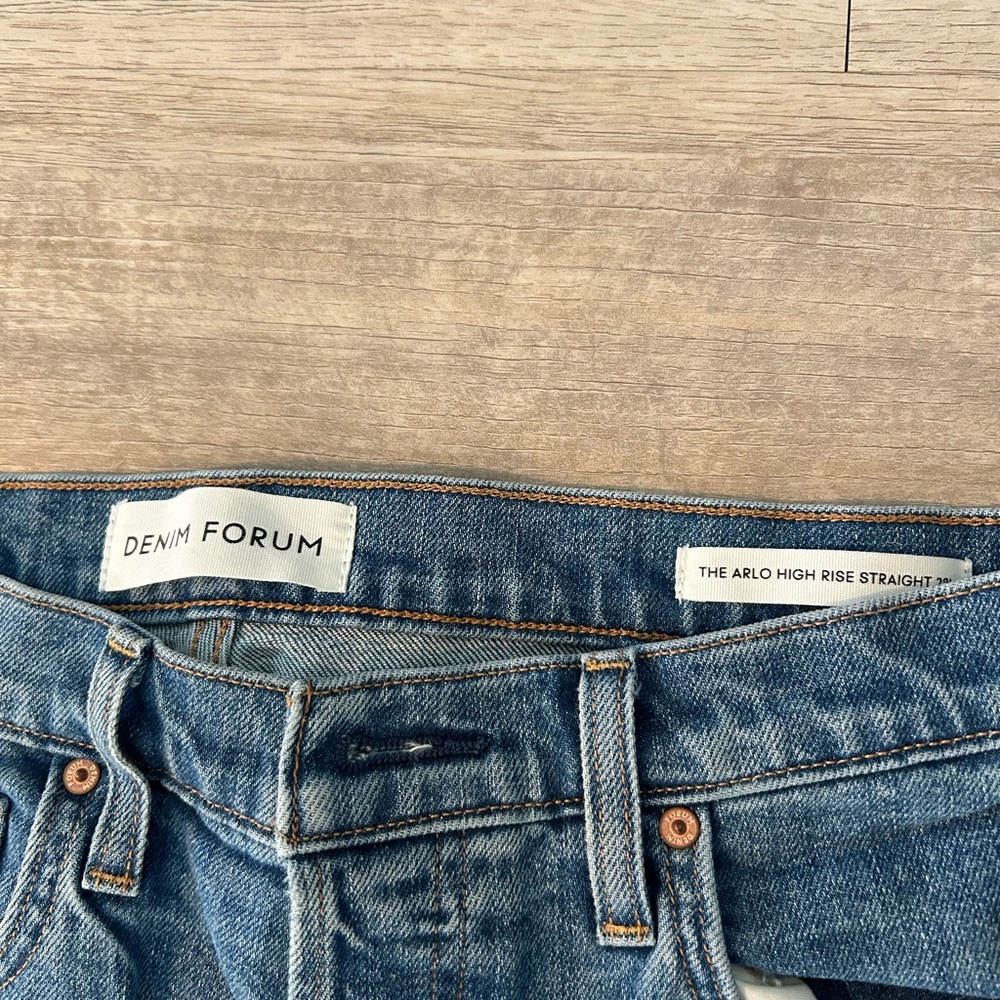 Aritzia Denim Forum Arlo Straight Jeans